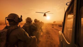 militare e elicottero truppe su il modo per il campo di battaglia a tramonto. il convoglio, un' collezione di militare jeep, camion, e elicotteri, si sposta piace un' fiume di acciaio contro il polveroso terreno foto