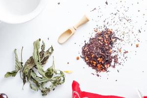 erbe aromatiche asiatiche del tè buona salute e benefici mentali foto
