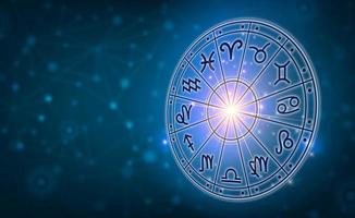 segni zodiacali all'interno del cerchio dell'oroscopo. astrologia nel cielo con molte stelle e lune concetto di astrologia e oroscopi foto