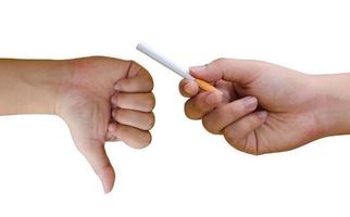 giornata mondiale senza tabacco uomini pausa sigaretta e manda una sigaretta