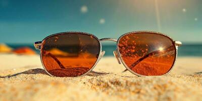 occhiali da sole su sabbia spiaggia vacanza sfondo. ai generato foto