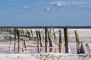 storico resti di vecchio sale sfruttamento, salinas grande, la pampa, argentina. foto