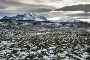 montagna paesaggio ambiente, torres del paine nazionale parco, patagonia, chile. foto