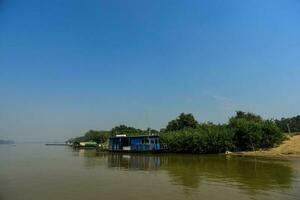 fiume paesaggio e giungla, pantanal, brasile foto