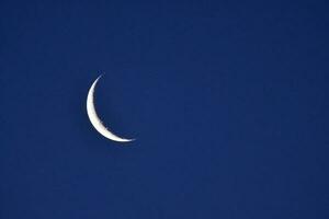 Luna nel il cielo, patagonia, argentina foto