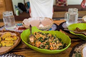 cibo asiatico sano in indonesia foto