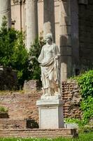 antico rovine di il Casa di il vestale vergini a il romano Forum nel Roma foto