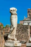 antico rovine di il Casa di il vestale vergini a il romano Forum nel Roma foto