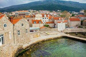 il bellissimo dubrovnik ovest molo nel un presto primavera giorno foto