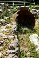 dettaglio di il antico rovine a il romano agorà collocato per il nord di il acropoli nel Atene foto