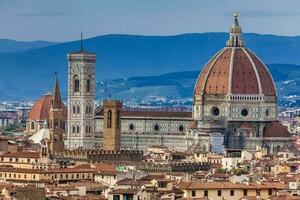 Santa maria del fiore e il bellissimo città di Firenze a partire dal michelangelo piazza foto
