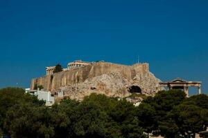 acropoli e il arco di Adriano nel Atene foto