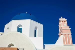 tradizionale architettura di il chiese di il Oia città nel santorini isola foto