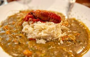 gamberi etouffee servito foto