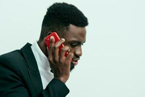 uomo nero africano uomo d'affari tecnologia Sorridi giovane Telefono contento smartphone mobile foto