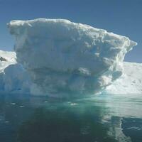 Paradiso baia ghiacciai e montagne, antartico penisola, antartico.. foto