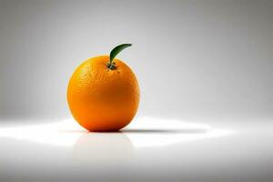 arancio isolato su uno sfondo bianco. foto