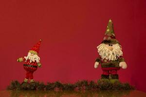 un' Santa Claus Bambola con un' barba e cappello foto