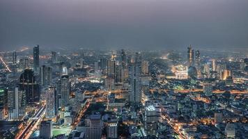bangkok city veduta aerea di sera, thailandia foto