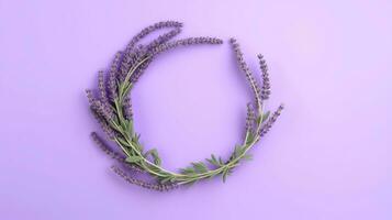 generativo ai, ghirlanda di lavanda rami fiori con copia spazio, naturale biologico floreale telaio viola sfondo foto