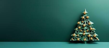 Natale albero nel arte stile isolato su buio verde sfondo con oro foto