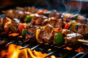 un' vicino - su tiro di un' spiedo caricato con marinato kebab grigliate al di sopra di un Aperto fiamma. generativo ai foto
