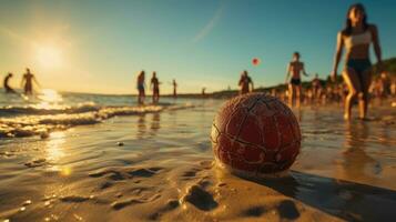 gruppo di giovane ragazze giocando pallavolo su il spiaggia foto