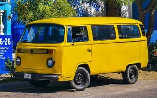 puerto escondido oaxaca Messico 2023 vecchio Vintage ▾ classico minibus furgoni trasportatori veicoli macchine nel Messico. foto