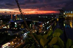 vista su Yogyakarta al tramonto foto