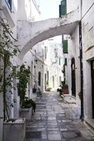 il bianca strade di ostuni foto