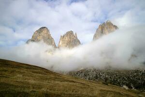 il montagne di il dolomiti gruppo Visualizza di il sasso Lungo foto