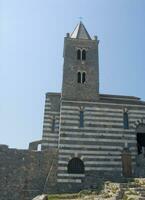 il Chiesa di il mare villaggio di portovenere liguria foto