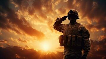 soldato silhouette salutando a Alba simbolismo difesa nazionale lealtà rispetto foto