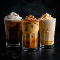 gustoso ghiaccio caffè con latte , freddo bevanda nel bicchiere su buio background.generative ai. foto