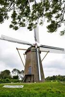 classico Vintage ▾ mulino a vento nel Olanda foto