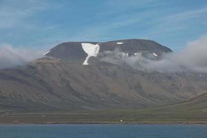 paesaggio vicino a longyearbyen, spitsbergen, norvegia foto