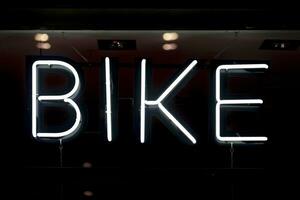bicicletta - neon leggero foto