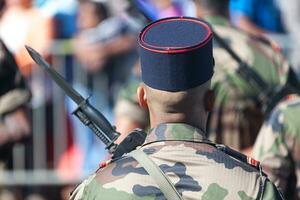 santo Denis, riunione - luglio 14 2016 - maestro caporale di il francese esercito sfilando durante bastille giorno foto