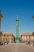 la colonne vendo nel posto de la repubblica, Parigi foto