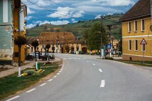 biertan un' molto bellissimo medievale villaggio nel transilvania, Romania. un' storico cittadina nel Romania quello ha conservato il franco e Gotico architettonico stile. viaggio foto. foto