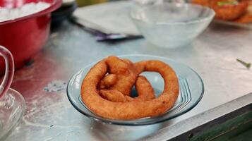 kue perut ayam o pollo stomaco spuntino foto