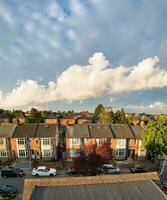 aereo metraggio di alloggiamento quartiere di nord luton città di Inghilterra, UK. foto