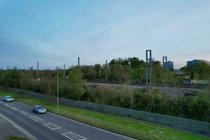 bellissimo Visualizza di strada di luton città di Inghilterra. Immagine era catturato su Maggio 2°, 2023 con di droni telecamera durante tramonto foto