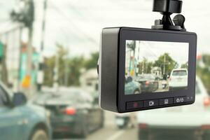 auto cctv telecamera video registratore per guida sicurezza su il strada foto