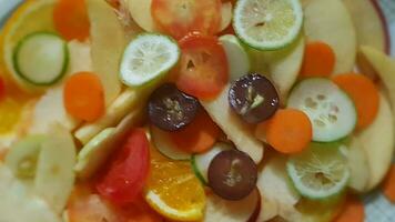 colorato tropicale frutta insalata. frutta fotografia. foto