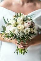 nozze fiori mazzo tenuto di un' sposa durante sua speciale giorno foto