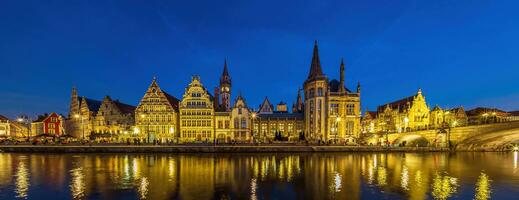 Visualizza di storico città di centro Gand, paesaggio urbano di Belgio foto
