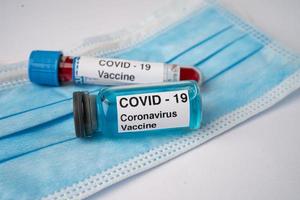 covid-19 virus o provetta per analisi del sangue del campione di coronavirus nel laboratorio dell'ospedale. foto