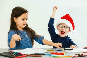 elementare età bambino, la creazione di arte, scuola nel arte classe, aula, Natale prodotti foto