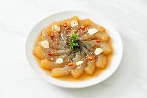 gamberi sottaceto alla coreana o gamberi sottaceto alla salsa di soia coreana ko